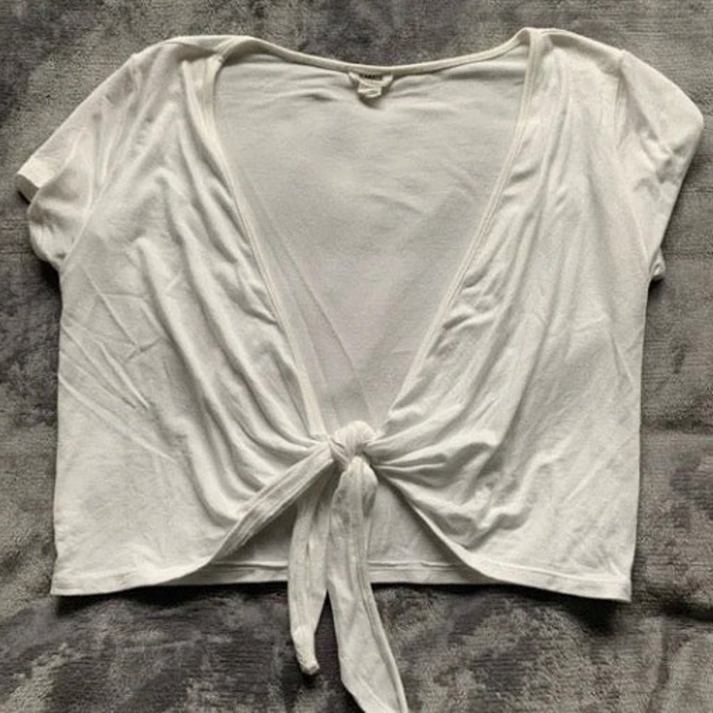 GARAGE WHITE TIE FRONT SHORT SLEEVE TOP XS